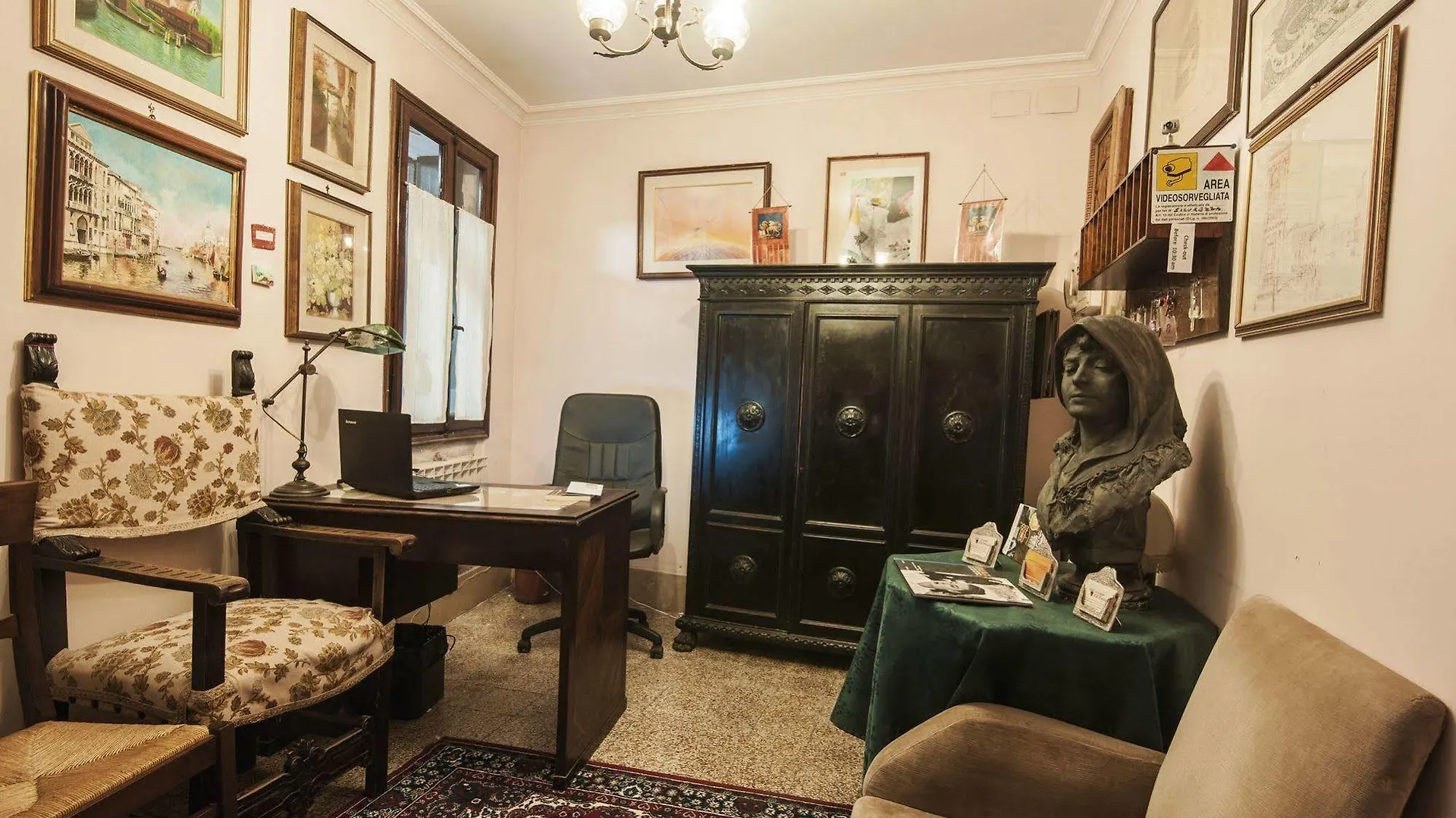 Hotel Locanda Ca' Foscari Venice 0*,  Italy